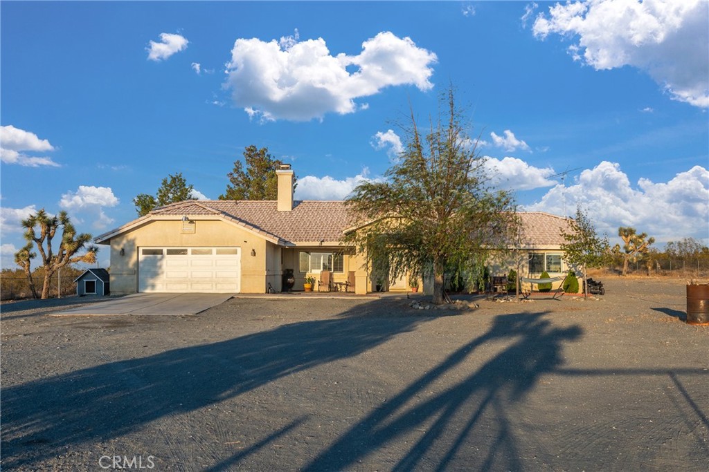 11815 Rosado Road Property Photo 3