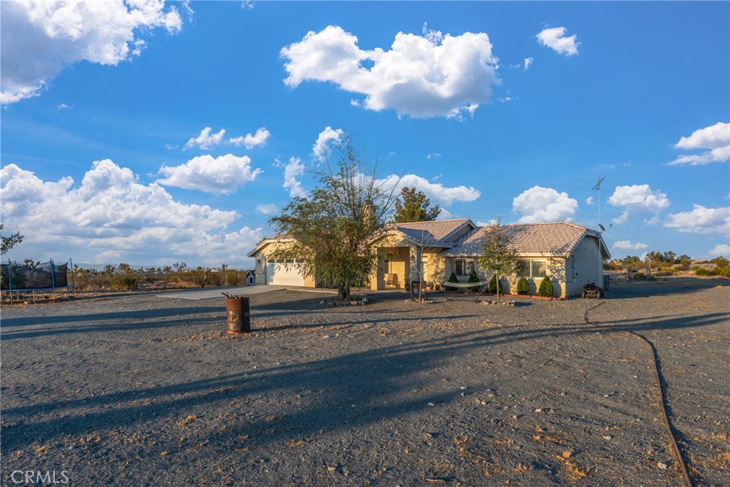 11815 Rosado Road Property Photo 5