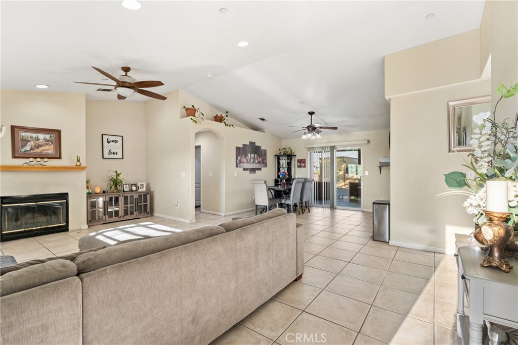 11815 Rosado Road Property Photo 10