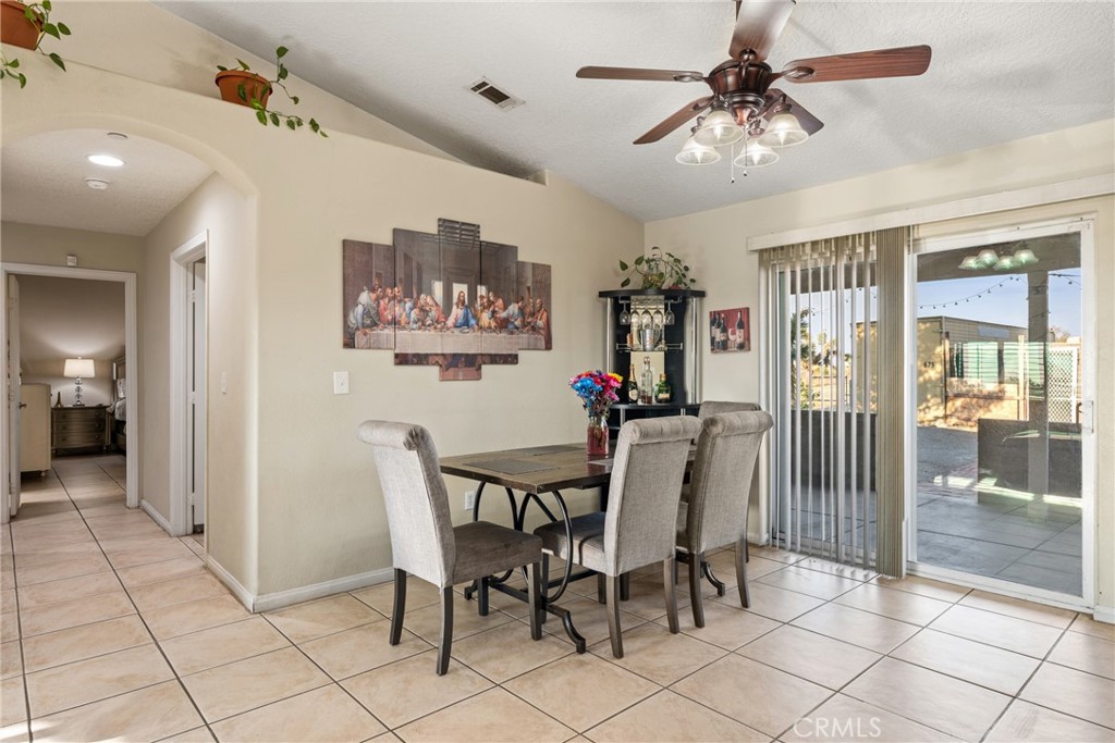 11815 Rosado Road Property Photo 14