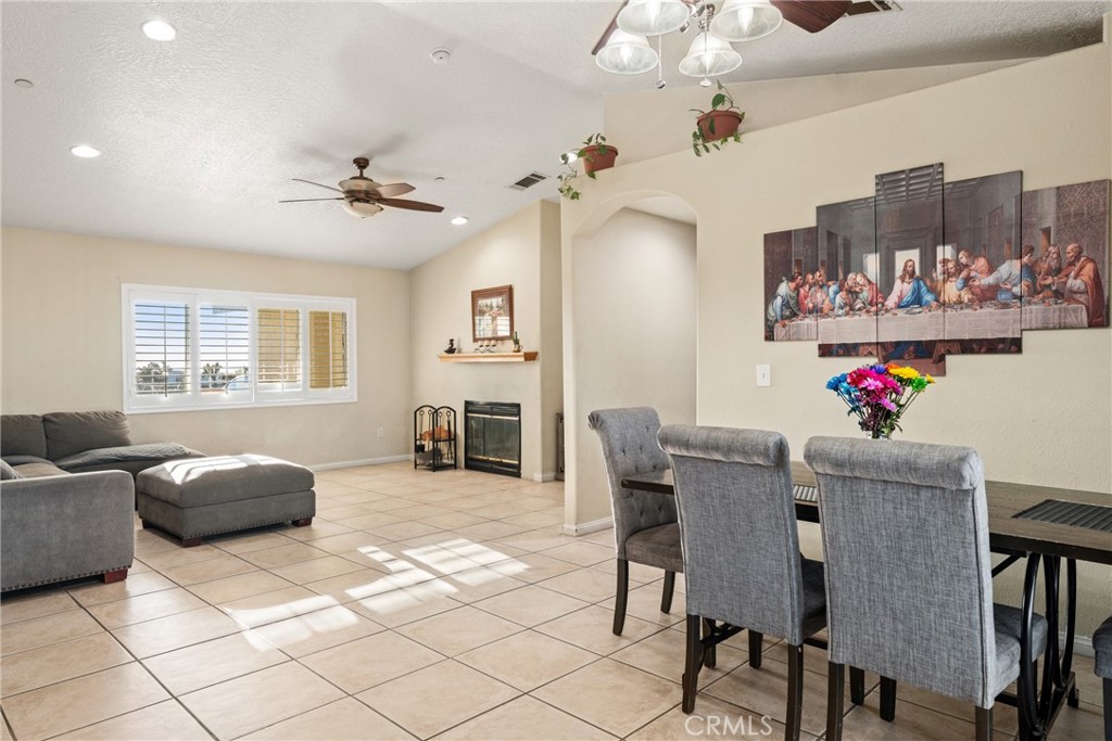 11815 Rosado Road Property Photo 15