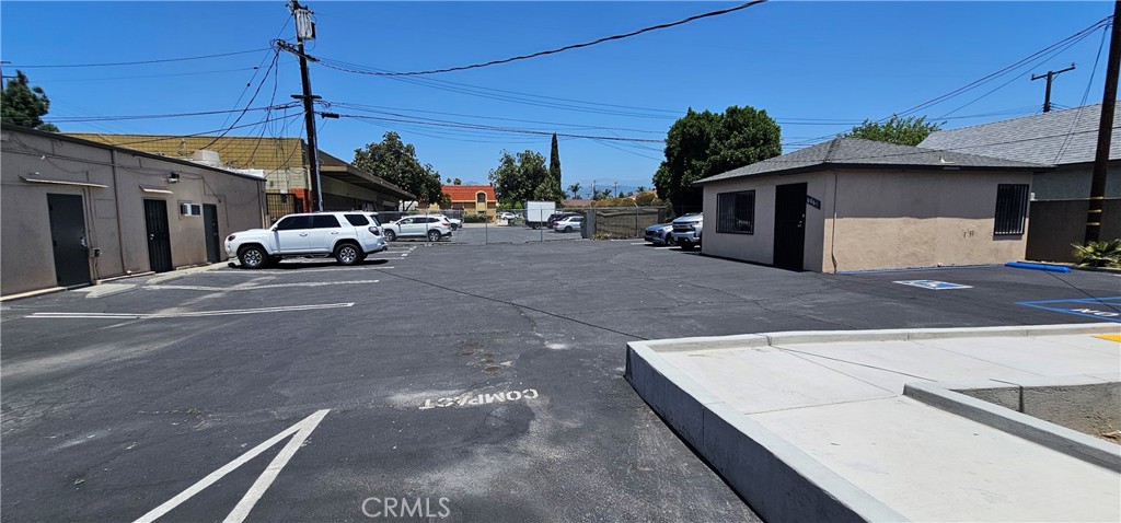 1809 E Danes Drive Property Photo 16