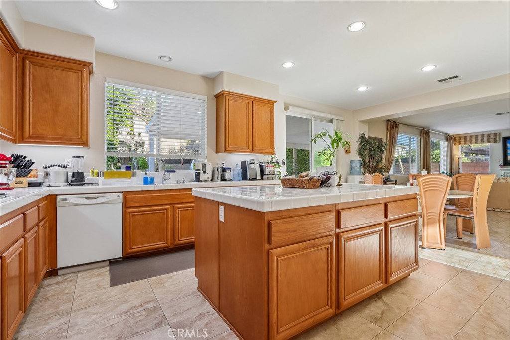 7885 Retriever Street Property Photo 7