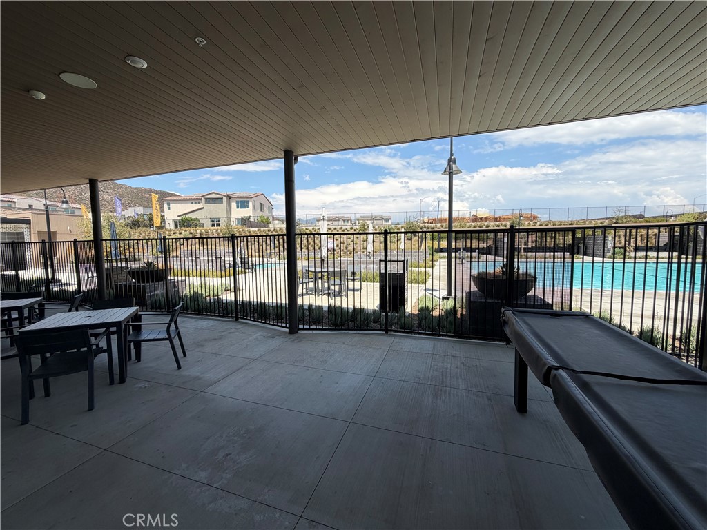 16020 Sunny Court Property Photo 5