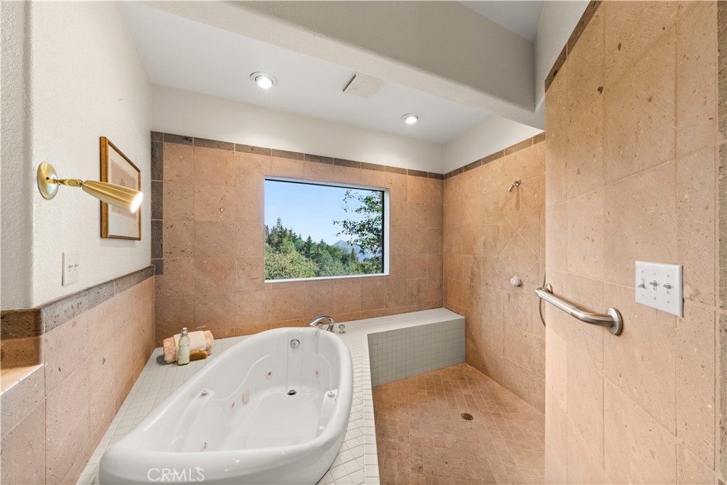 6381 Sugar Pines Property Photo 15