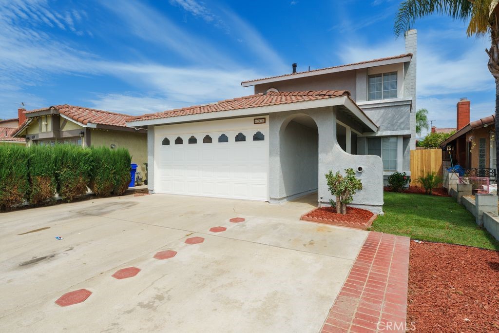 646 W Home Property Photo 24