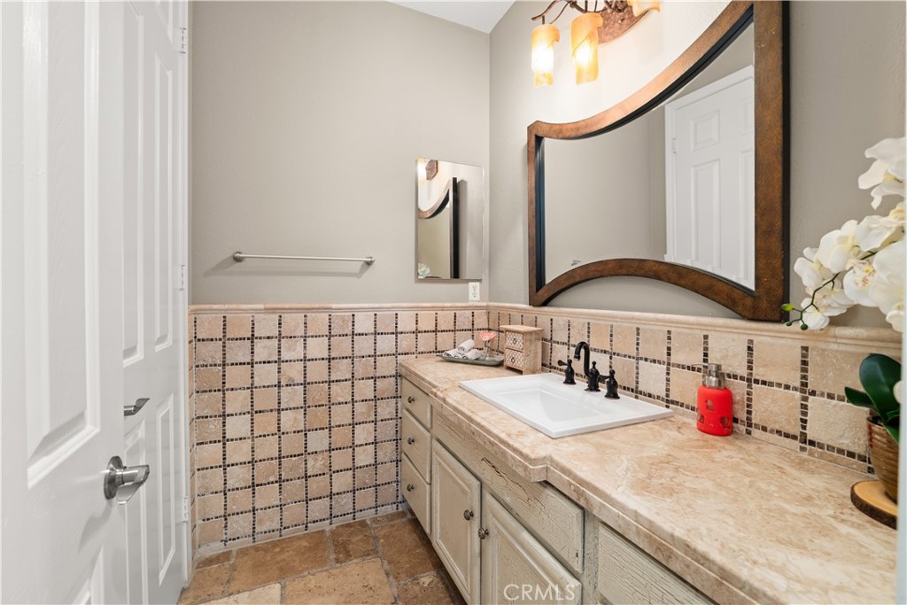 5060 Juneau Court Property Photo 38