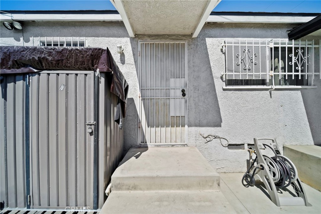 1221 W 88th Property Photo 17