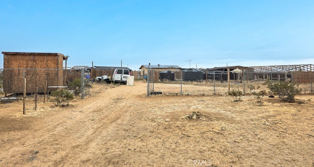 43111 260th E Property Photo 1