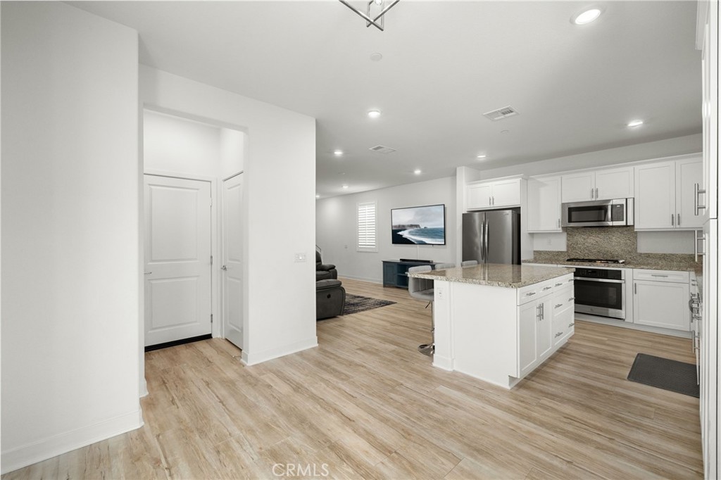 2001 Dewdrop Property Photo 25