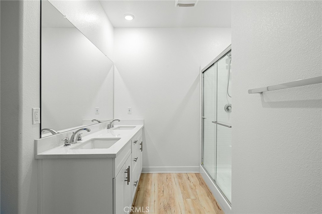 2001 Dewdrop Property Photo 31