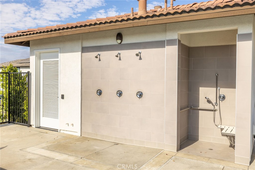2001 Dewdrop Property Photo 60