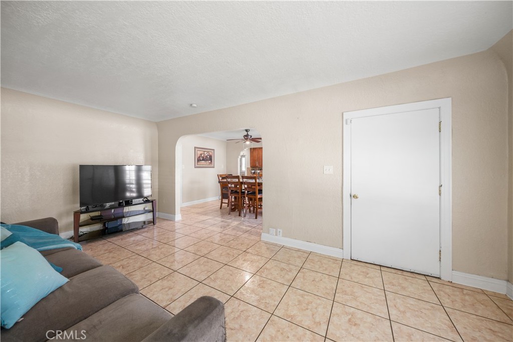 6503 Wilcox Avenue Property Photo 5