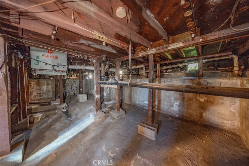 6503 Wilcox Avenue Property Photo 32
