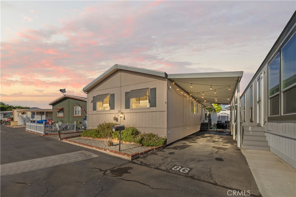 1635 W Covina Boulevard 86 Property Photo 1