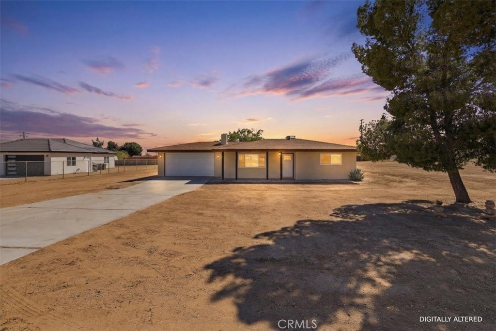11363 Maple Property Photo 1