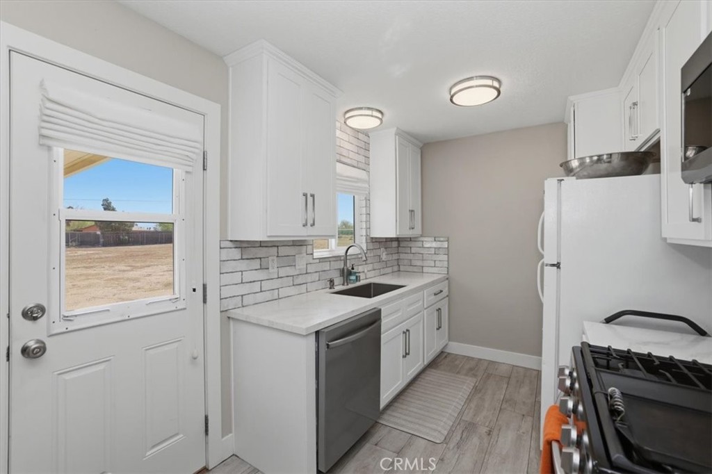 11363 Maple Property Photo 23