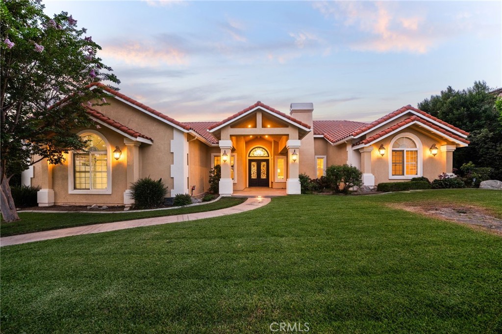 5454 Canistel Property Photo 1