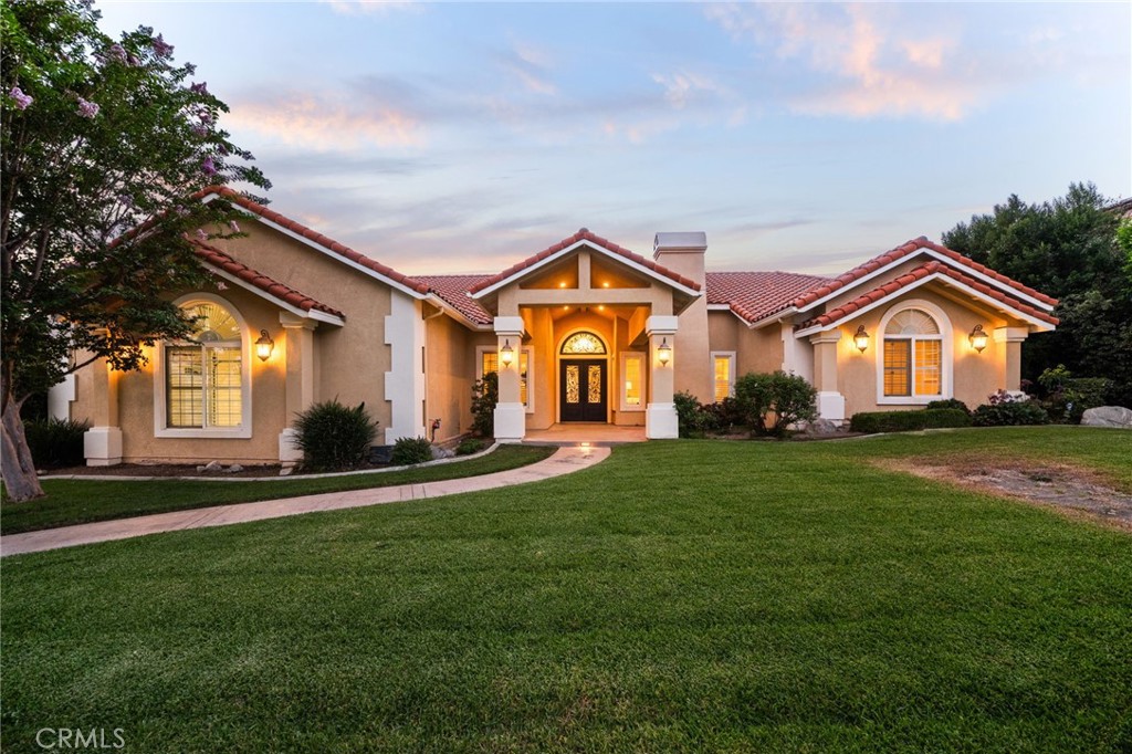 5454 Canistel Property Photo 1