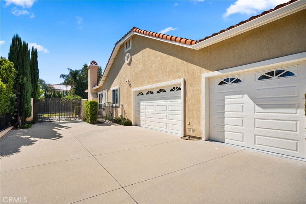 5454 Canistel Property Photo 45
