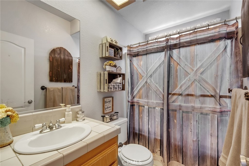 7678 Montrose Property Photo 17