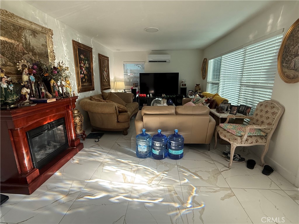 9063 Olive Property Photo 3