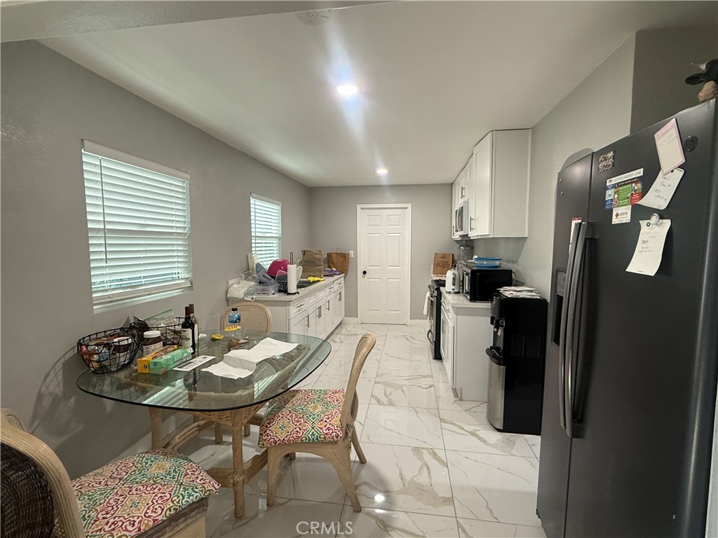 9063 Olive Property Photo 6