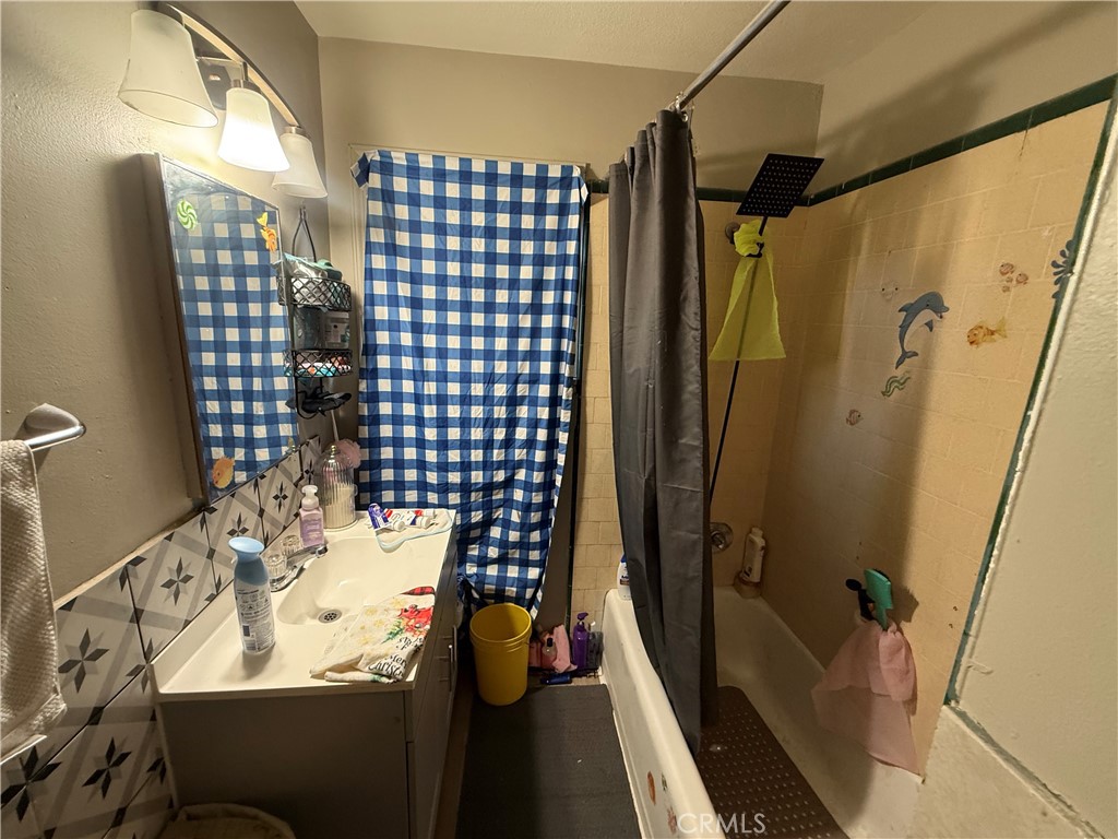 9063 Olive Property Photo 37