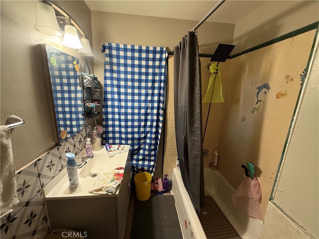 9063 Olive Property Photo 37