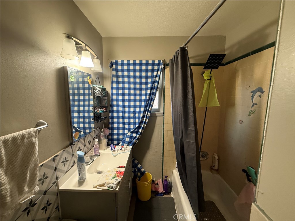 9063 Olive Property Photo 38