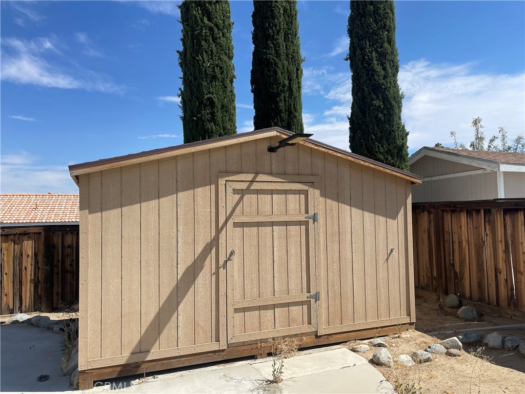 10800 Gates Property Photo 23
