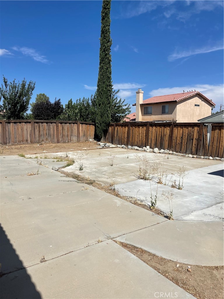 10800 Gates Property Photo 24