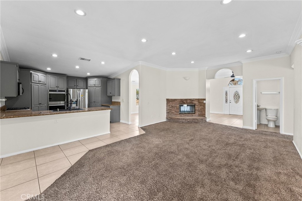 15921 Pine Street Property Photo 13
