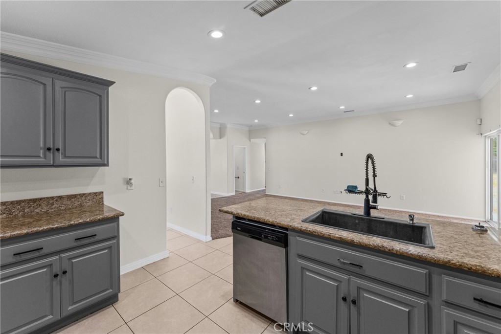 15921 Pine Street Property Photo 15