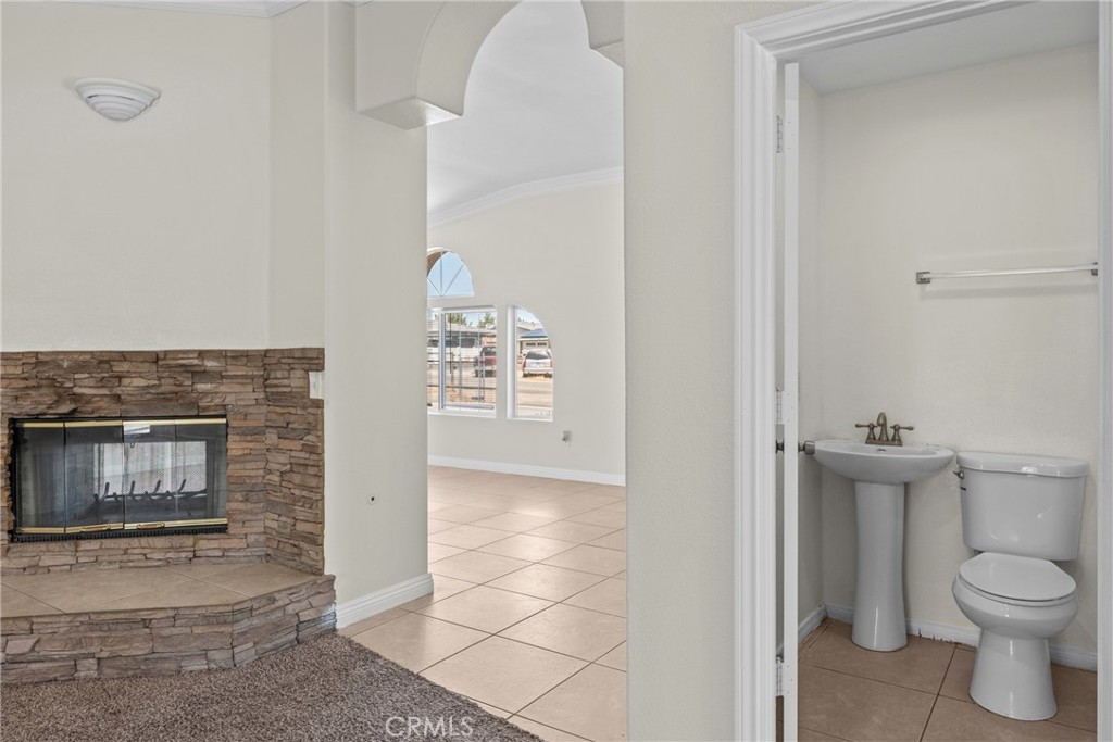 15921 Pine Street Property Photo 17