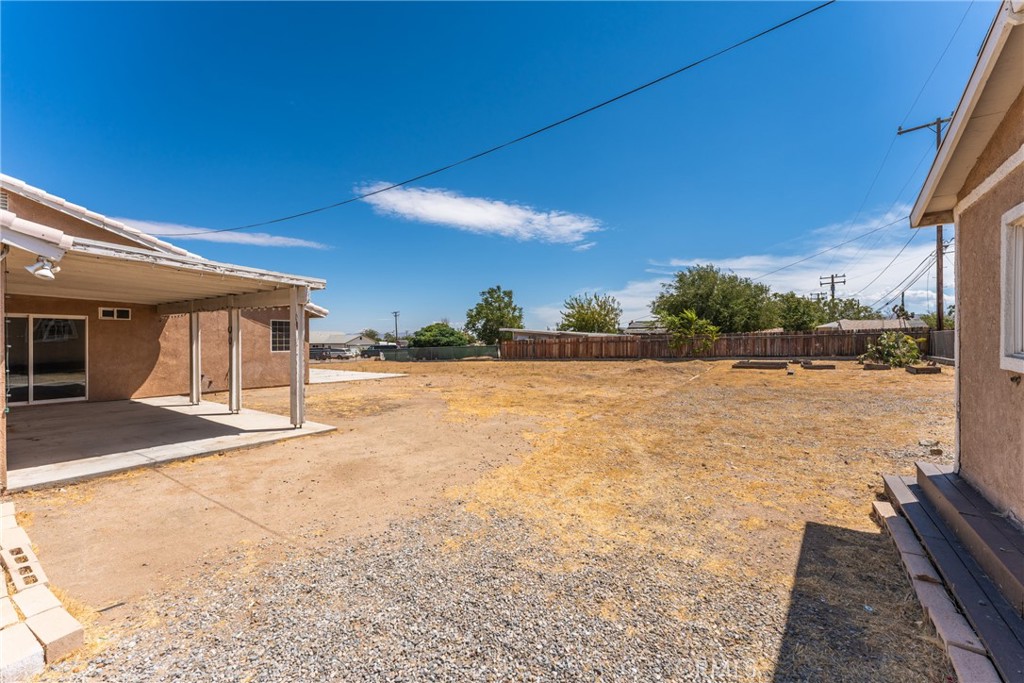 15921 Pine Street Property Photo 38