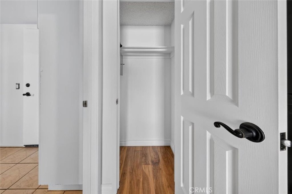 1239 Glenview Lane Property Photo 14