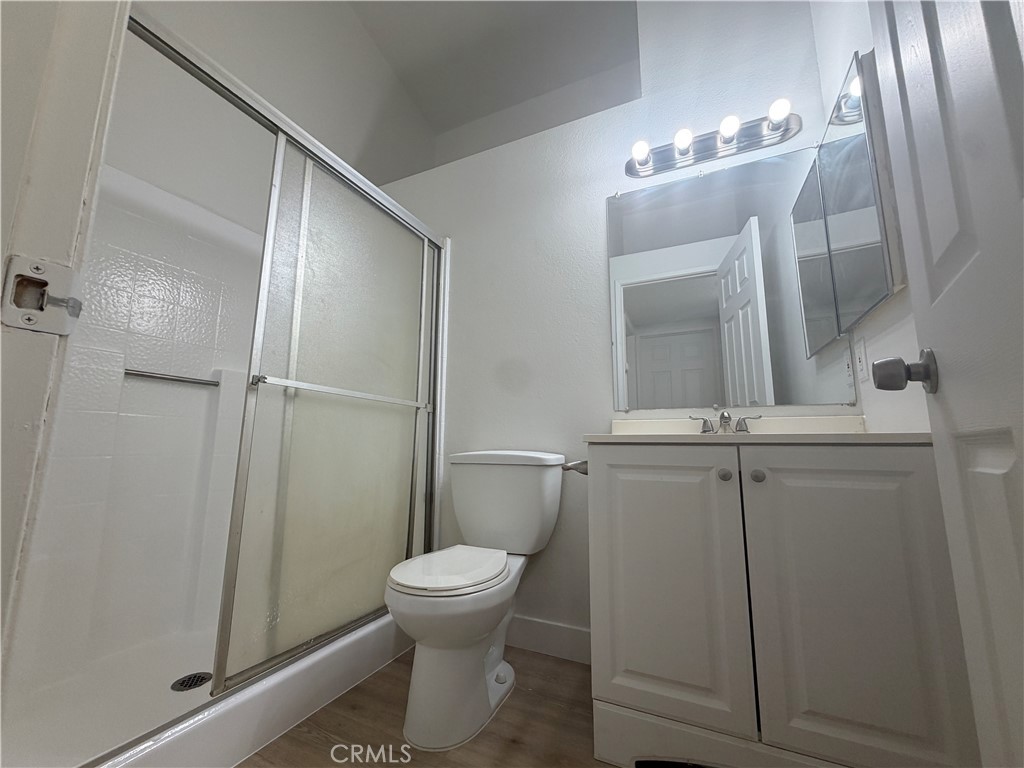 1910 Summertree Drive Property Photo 16