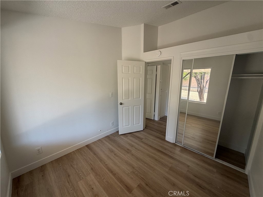 1910 Summertree Drive Property Photo 24