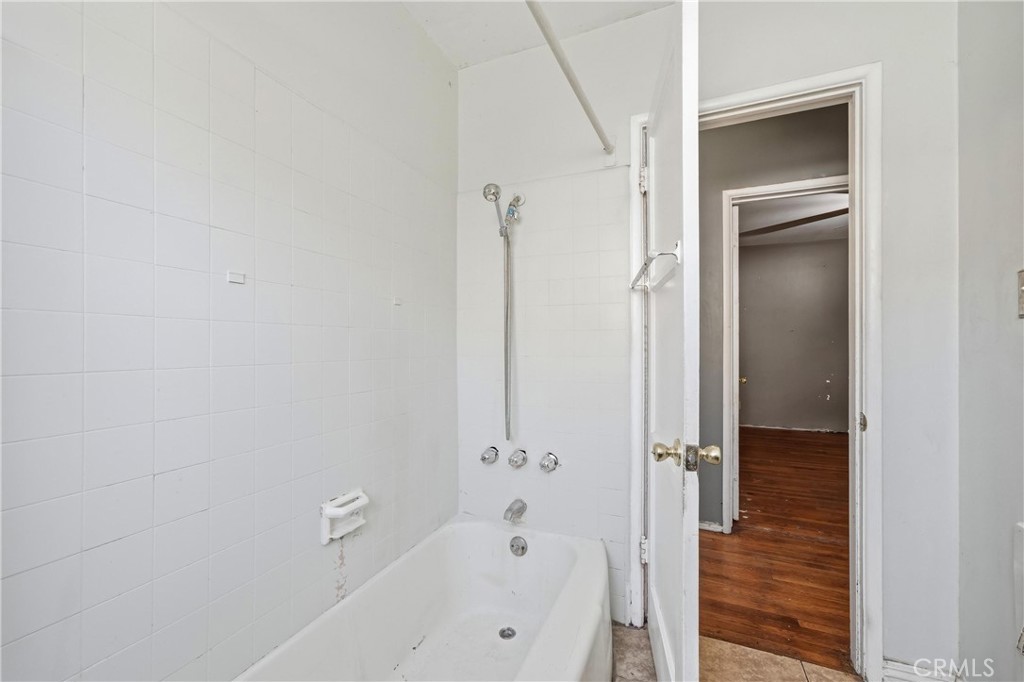 209 N Broadmoor Property Photo 10