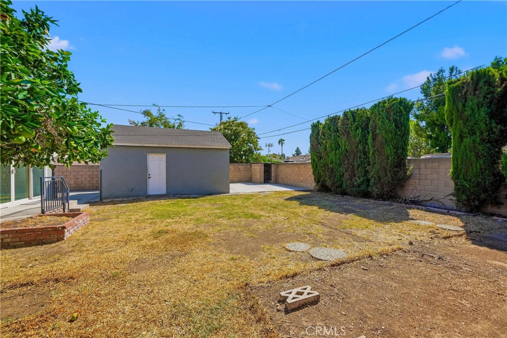 209 N Broadmoor Property Photo 30