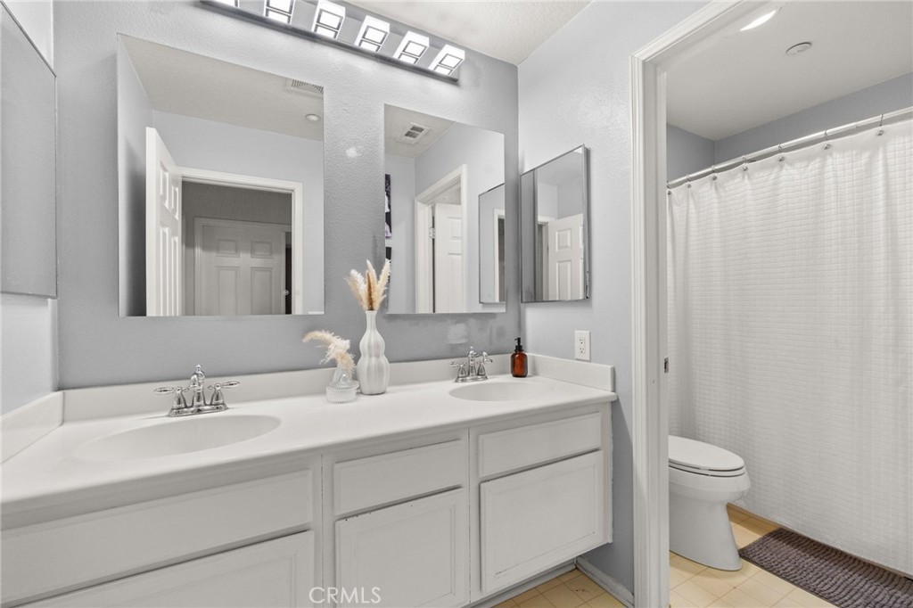 5200 Archery Court Property Photo 26
