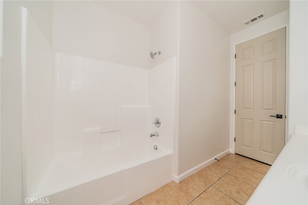 26614 Bay Avenue Property Photo 20