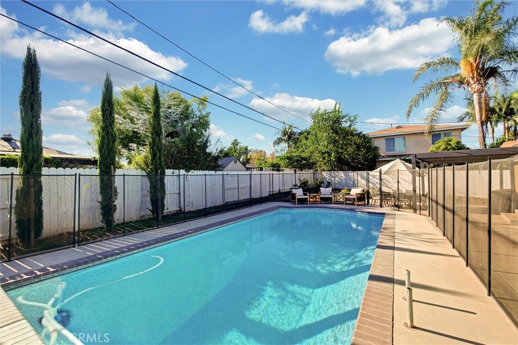 227 Oak Place Property Photo 25