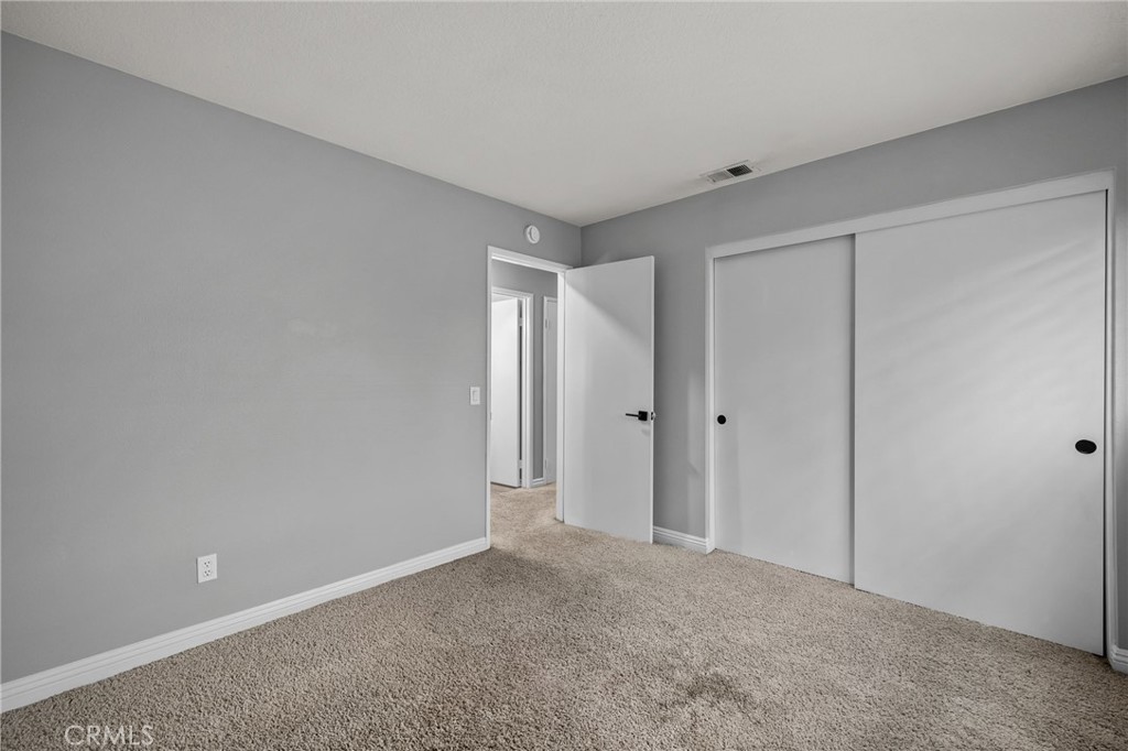 2110 S Glenwood Property Photo 25