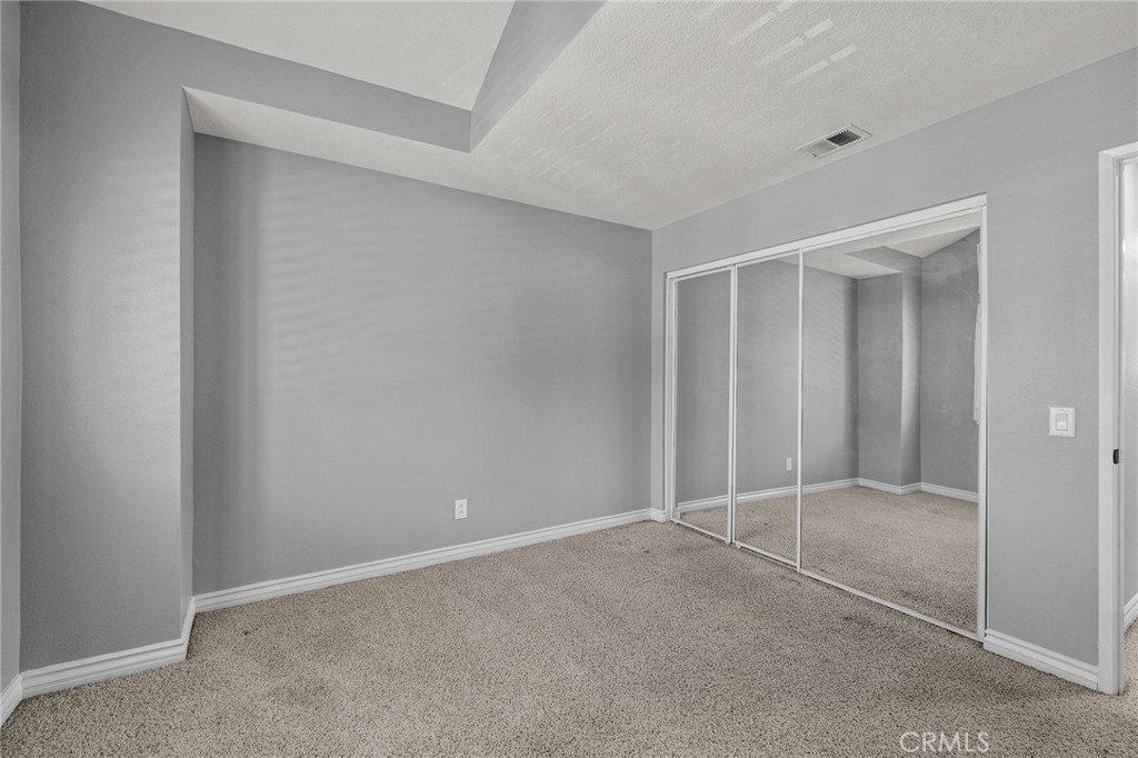 2110 S Glenwood Property Photo 27