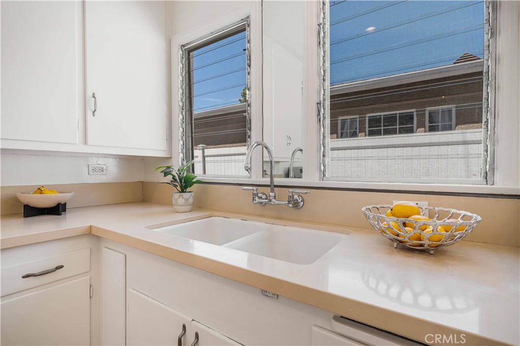 2024 Amherst Drive Property Photo 17
