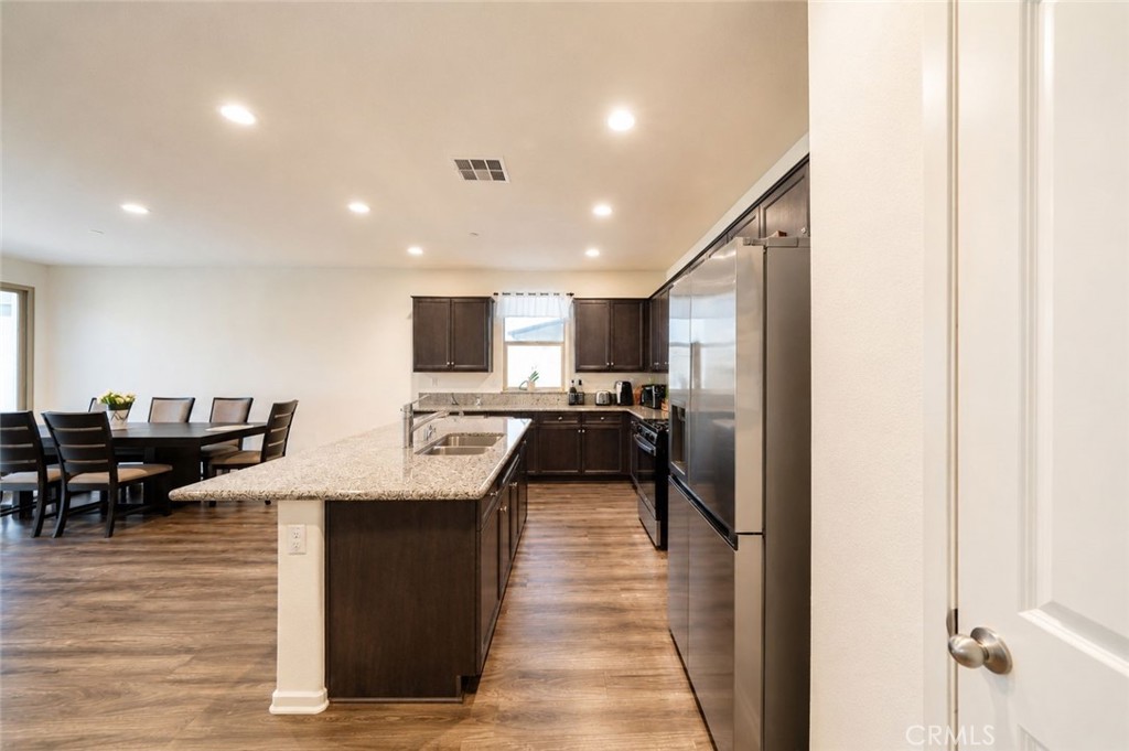 1529 Noblewood Drive Property Photo 11