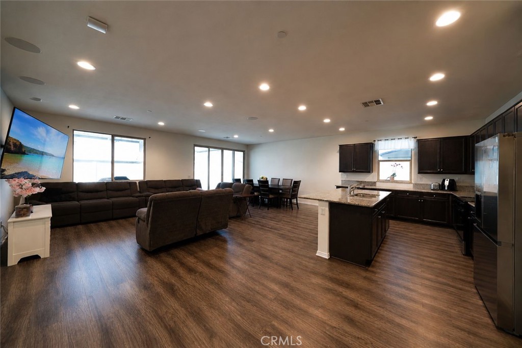 1529 Noblewood Drive Property Photo 18