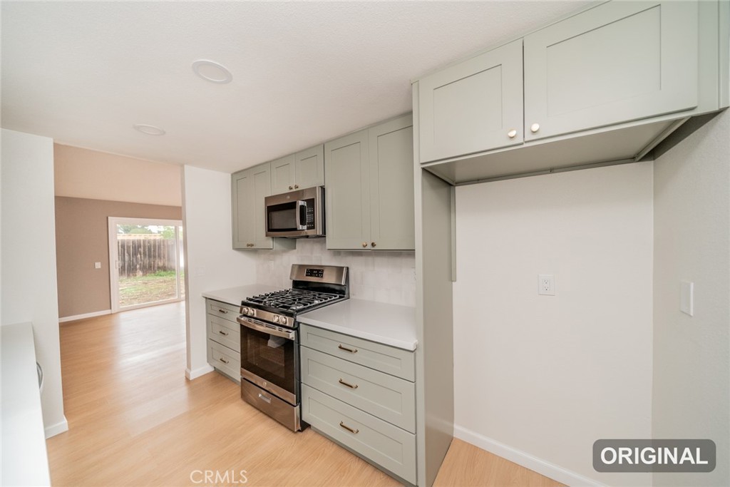 4865 Emerson Street Property Photo 14